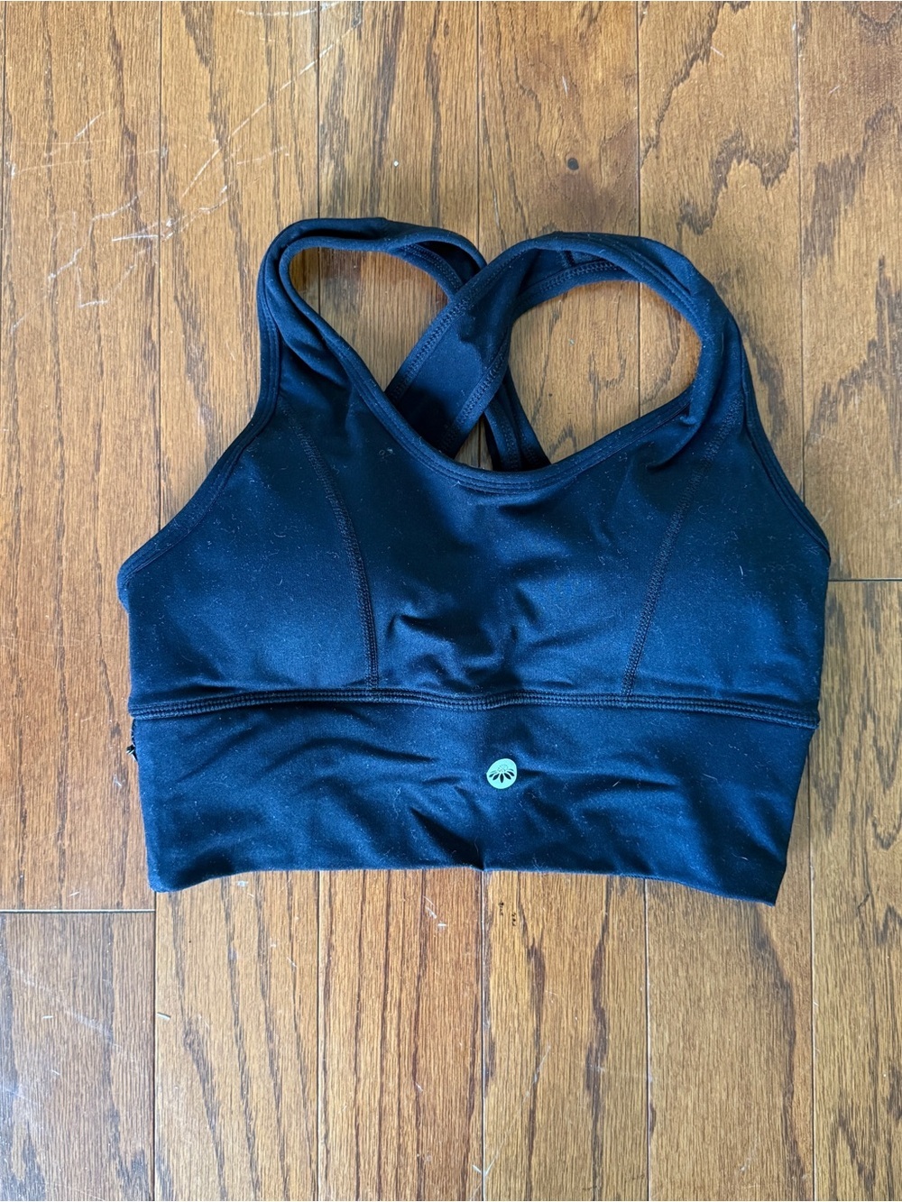 Senita Athletics Black Cross-Back Sports Bra Small